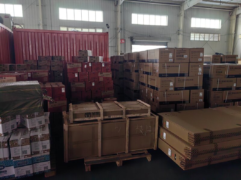 成都發(fā)新鄭物流公司